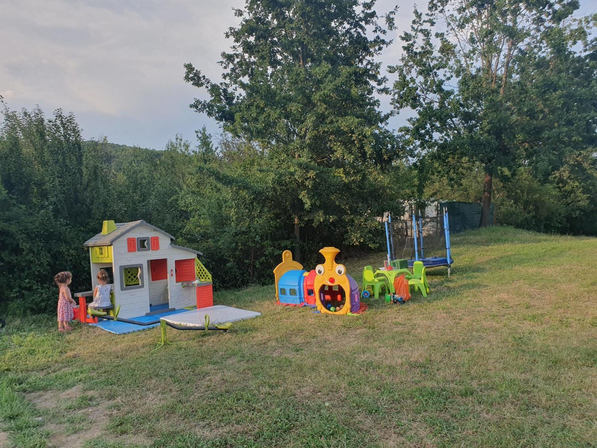 Casuta Din Gradina Villa Horezu Exterior photo